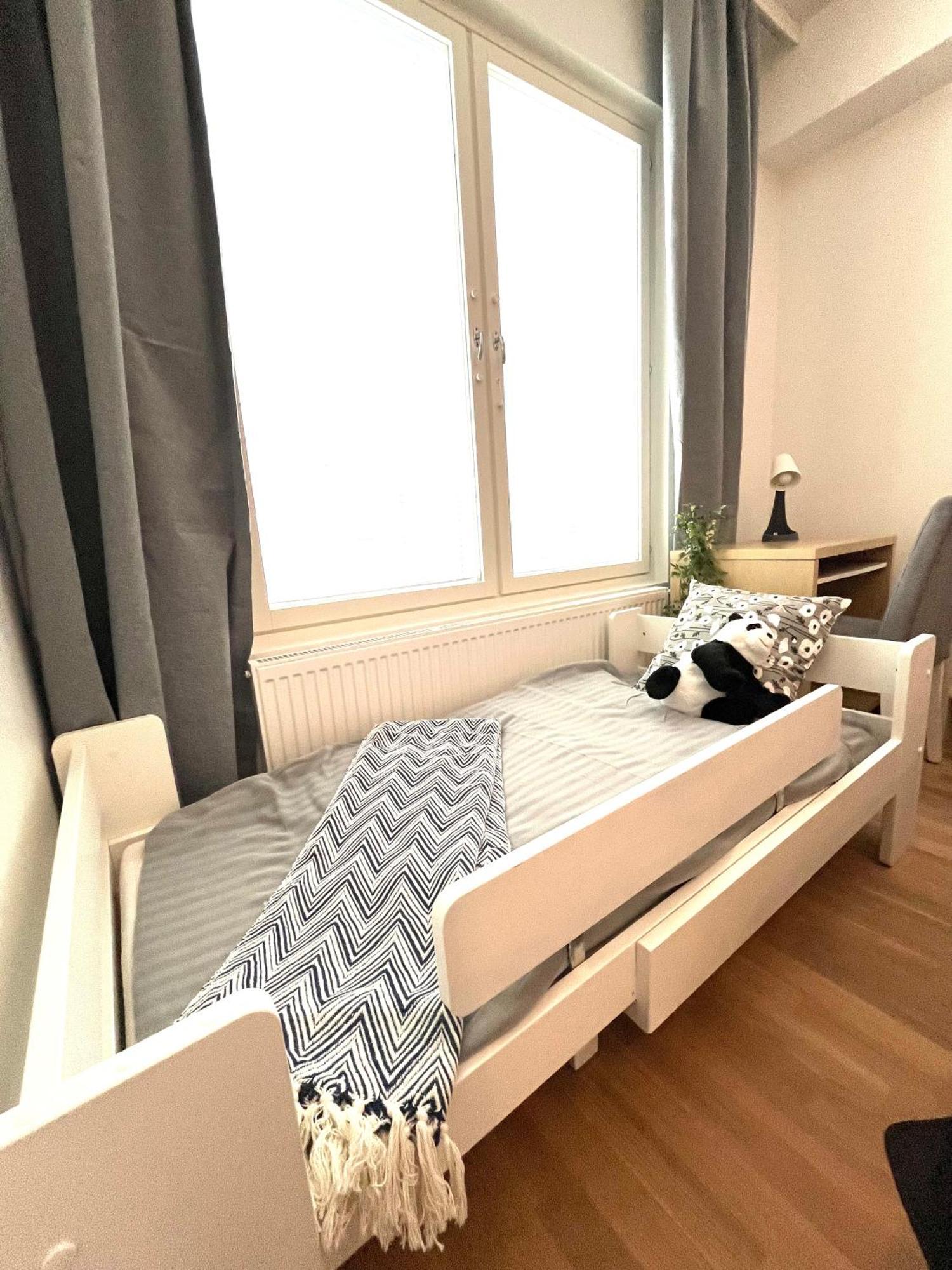 2Br Design Home 400 M From Train Station Tikkurila Vantaa Bagian luar foto
